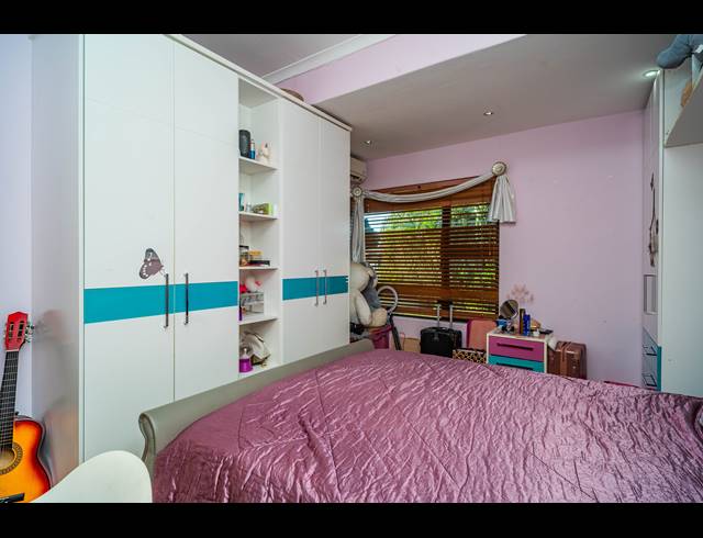 3 BEDROOM FREEHOLD FOR SALE IN VIRGINIA